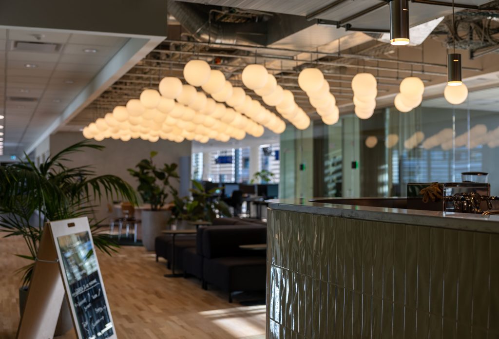 Clever space planning juice bar